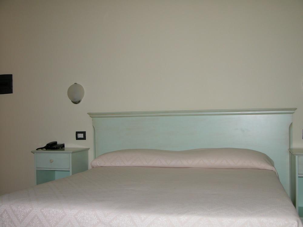 Torre Hotel - Adults Only Torre dei Corsari Ngoại thất bức ảnh